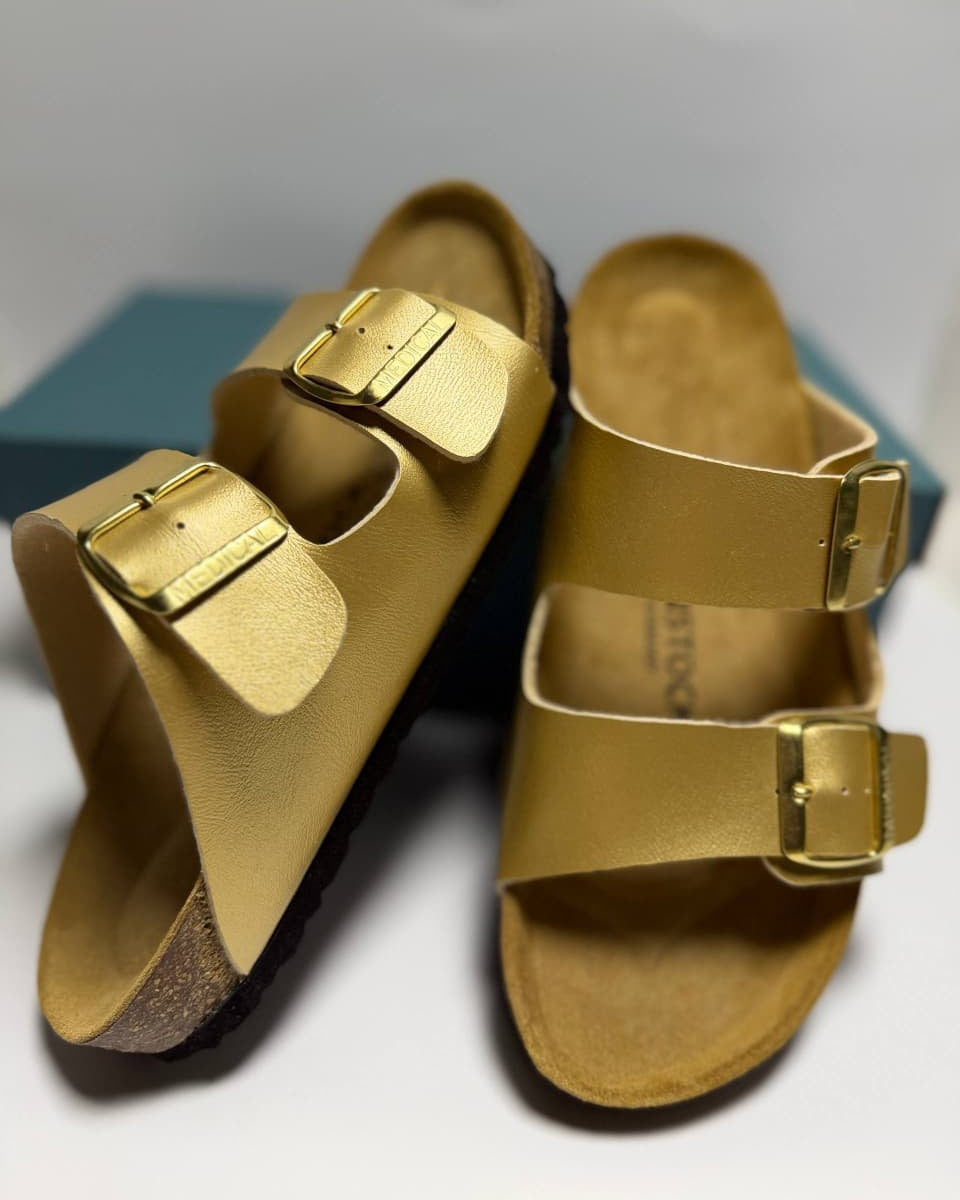 Sandales deux ceintures doree ( cuir)